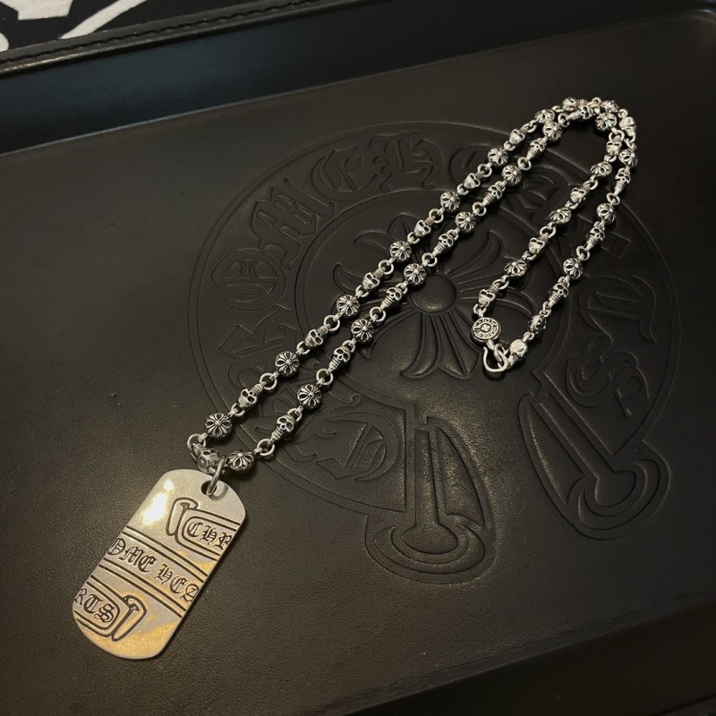 Ch*0me He**ts necklaces